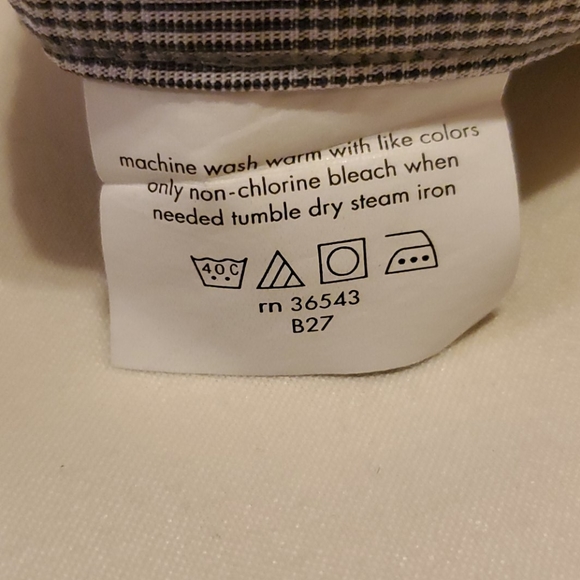 Calvin Klein - Picture 8 of 11